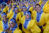 Ukrajinské fanynky se účastnili počátečního ceremoniálu.