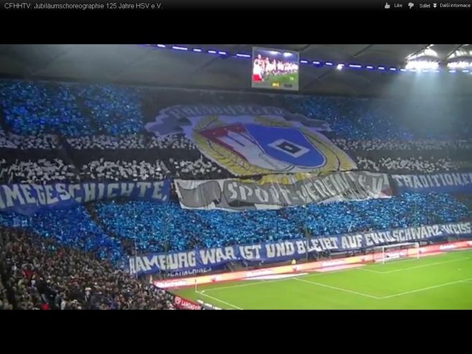 Choreo v utkání Bundesligy mezi Hamburhem a Hannoverem.