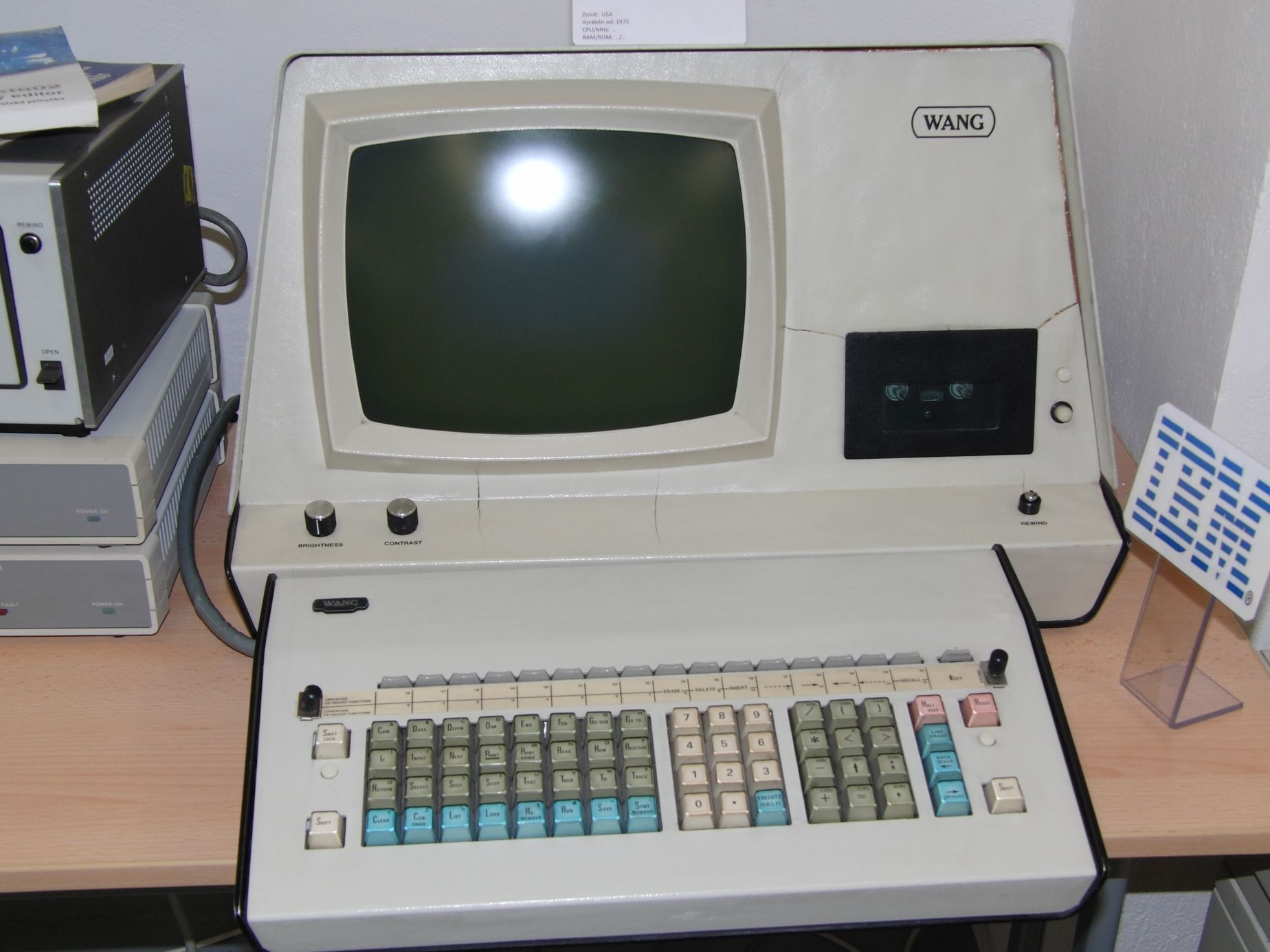 Staré počítače, konzole - retro