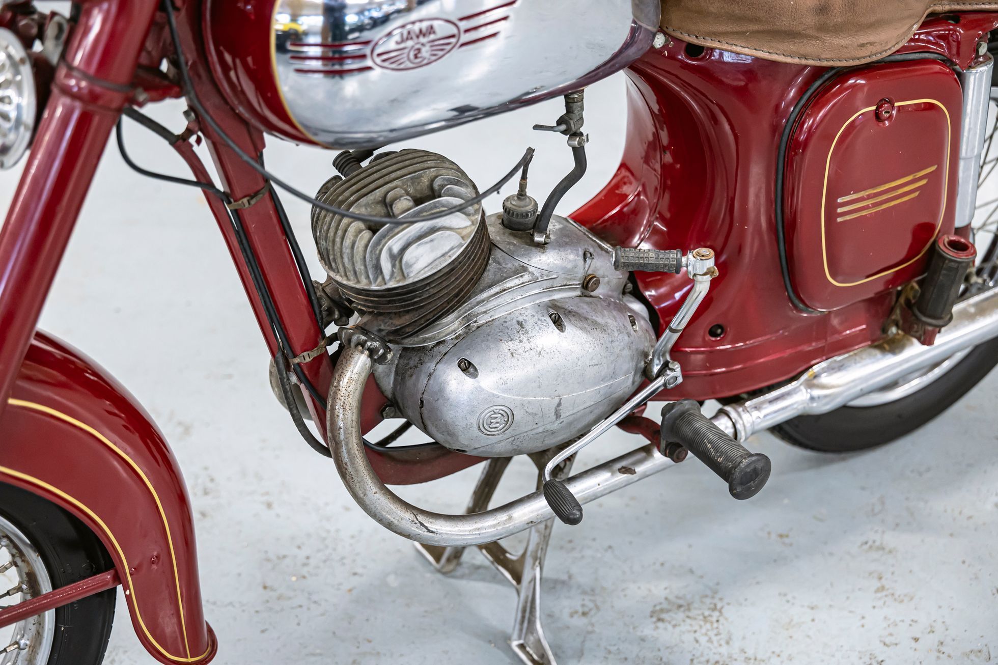 Jawa 150/352 půlbuben, tombolová motorka Retro Garáž duben 2025