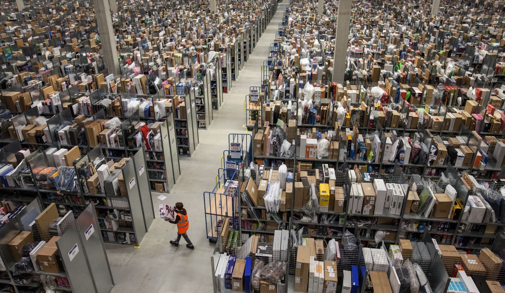 Amazon, skladiště, Německo