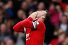 VIDEO Rooneyho knockoutoval Bardsley u něj doma v kuchyni