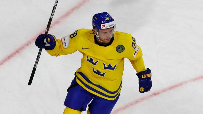 Elias Lindholm