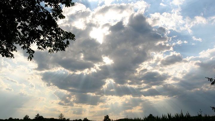 Víkend bude chladnější s teplotami kolem 20 stupňů. Příští týden se opět oteplí; Zdroj foto: Ondřej Besperát