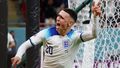 Phil Foden slaví gól v zápase MS 2022 Wales - Anglie