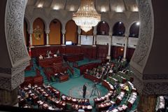 Tuniská vláda končí, nezískala důvěru v parlamentu