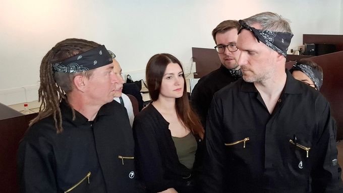 Piráti přes pokles zaznamenali druhý nejlepší výsledek od začátku letošního roku. Podle STEM je možné, že jim prospěla opoziční role i spolupráce se Zelenými.