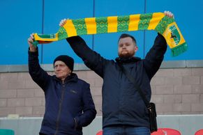 Rouškám Bělorusové nevěří. I na Velký pátek se hrála jediná fotbalová liga v Evropě