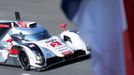 Andre Lotterer of Germany drives his Audi R18 e-tron Quattro number 2 during the Le Mans 24-hour sportscar race in Le Mans, central France June 15, 2014. The Audi R18 e-t