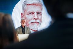 Obranu si musí Evropa obstarat sama, řekl Pavel. Zmínil "nekonvenčního" Trumpa