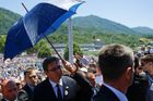 Při ceremonálu ve Srebrenici lidé napadli srbského premiéra