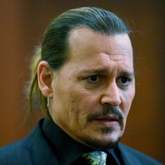 Herec Johnny Depp u soudu s bývalou manželkou Amber Heardovou.