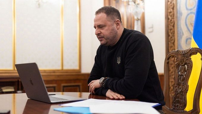 Andrij Jermak údajně stojí za snahou vyměnit premiéra, vice premiéra i šéfa rozvědky Budanova