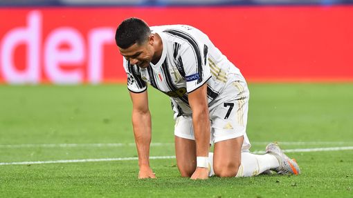Ronaldo sám na vše nestačil. Juventus překvapivě vypadl s Lyonem.