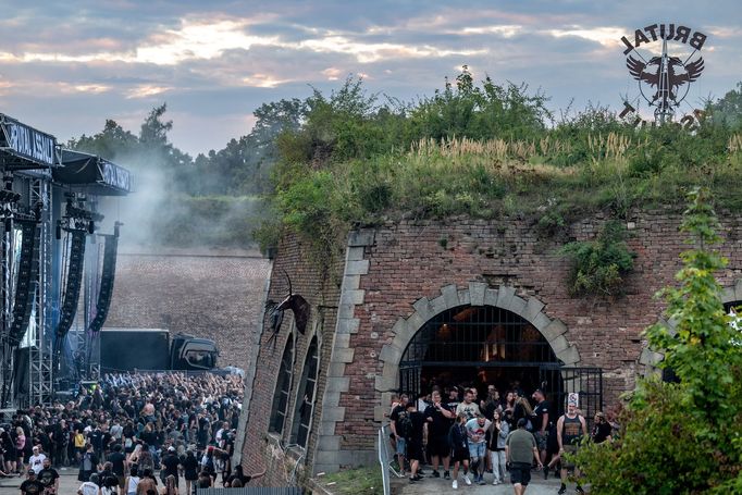 Snímek z festivalu Brutal Assault.