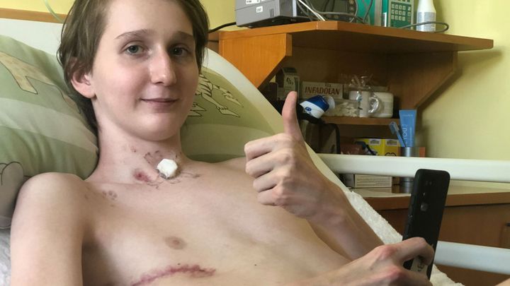 Chlapce napadla smrtící bakterie, orgány selhávaly. Ostravští lékaři dokázali zázrak