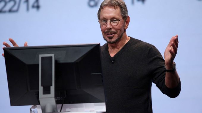 Larry Ellison, americký podnikatel, spoluzakladatel a výkonný ředitel Oracle Corporation, patří mezi nejbohatší lidi na světě.