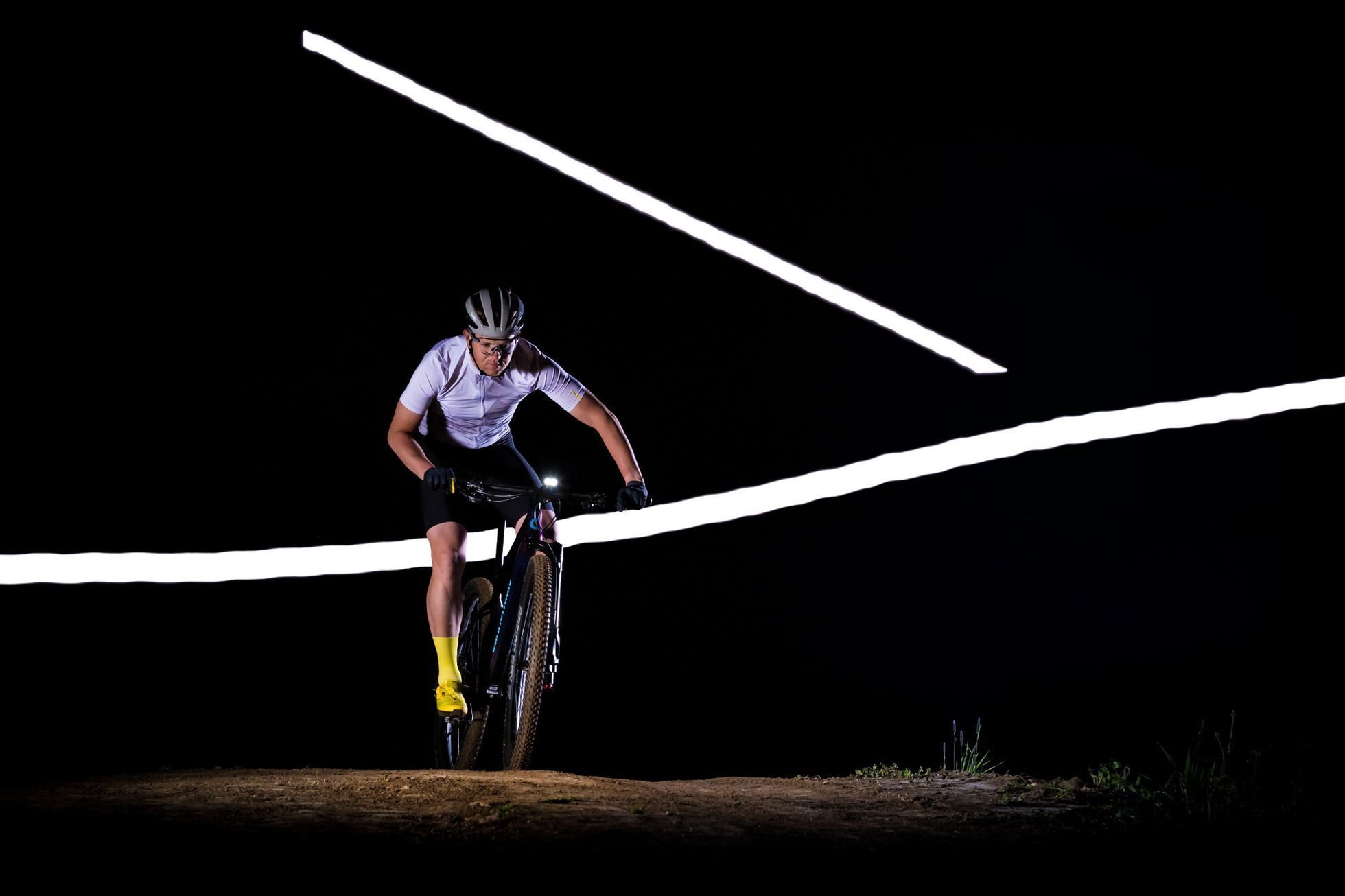 Jaroslav Svoboda: fotografický projekt Dark Ride, cyklistika, MTB, Vysočina Aréna