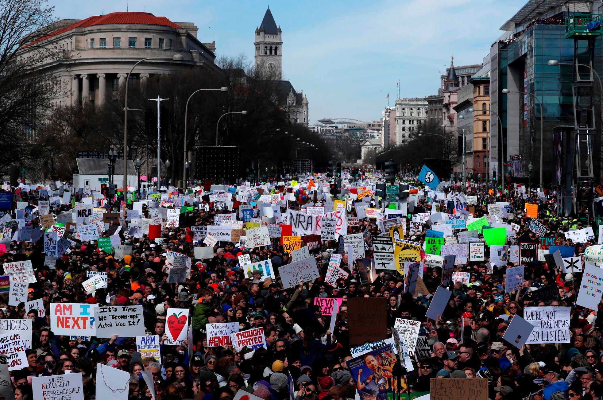 Protestující studenti ve Washingtonu.