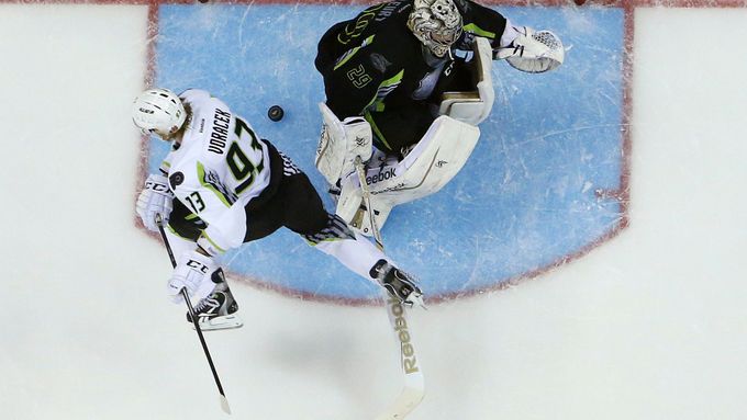 Prohlédněte si fotografie z nočního Utkání hvězd NHL v němž zářil český hokejový útočník Jakub Voráček.