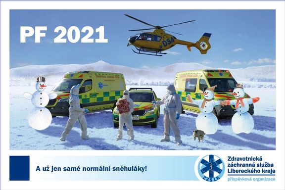 PF 2021 liberecké záchranky, které vznikalo ještě v době, kdy zdravotníci věřili, že "sněhuláci" budou brzy minulostí.