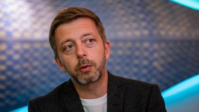 Ministr vnitra Vít Rakušan v pátek představil český projekt Bezpečné dětství, který přináší komplexní, systematický a jednotnější přístup k prevenci násilí.