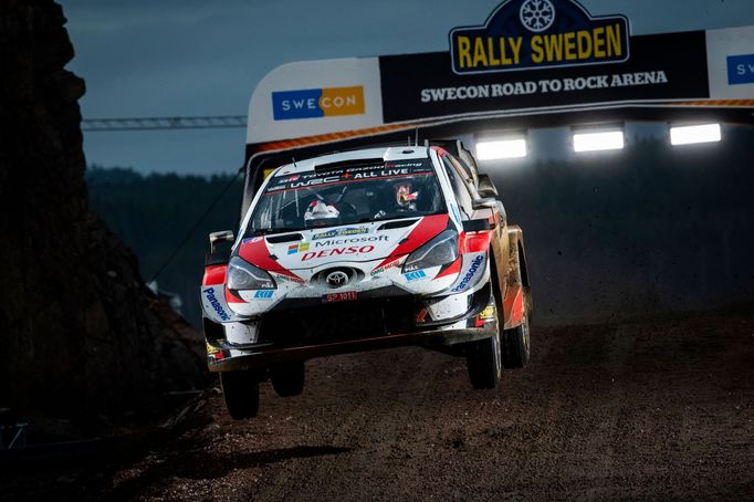 Kalle Rovanperä v Toyotě na trati Švédské rallye 2020