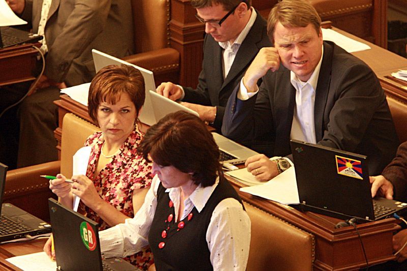 62. schůze sněmovny zahájena