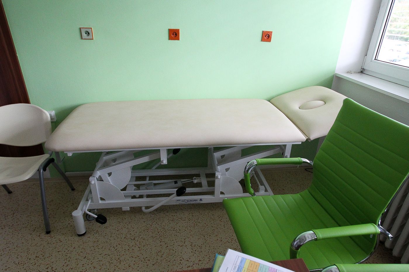 Centrum čínské mediciny ve Fakultní nemocnici v Hradci Králové