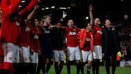 ´Divadlo snů´, jak se přizdívá stadionu Old Trafford, velebí své miláčky. Manchester United si totiž čtyři kola před koncem zajistil jubilejní dvacátý titul v anglické lize.