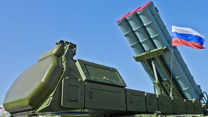 Rusko překvapilo neobvyklým použitím S-300. Pokus, nebo málo munice, říkají experti; Zdroj foto: Shutterstock