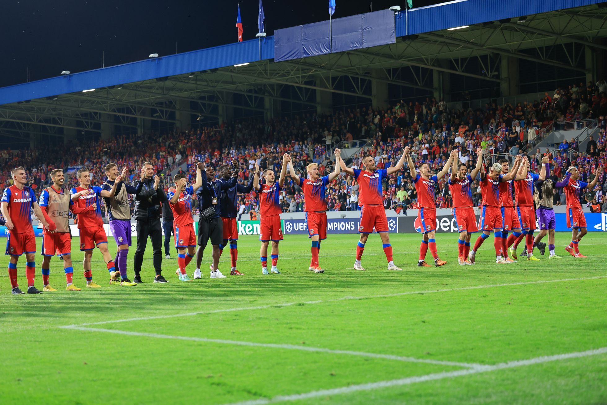 Plzeňská radost z postupu v odvetě 4. předkola LM Plzeň - Karabach