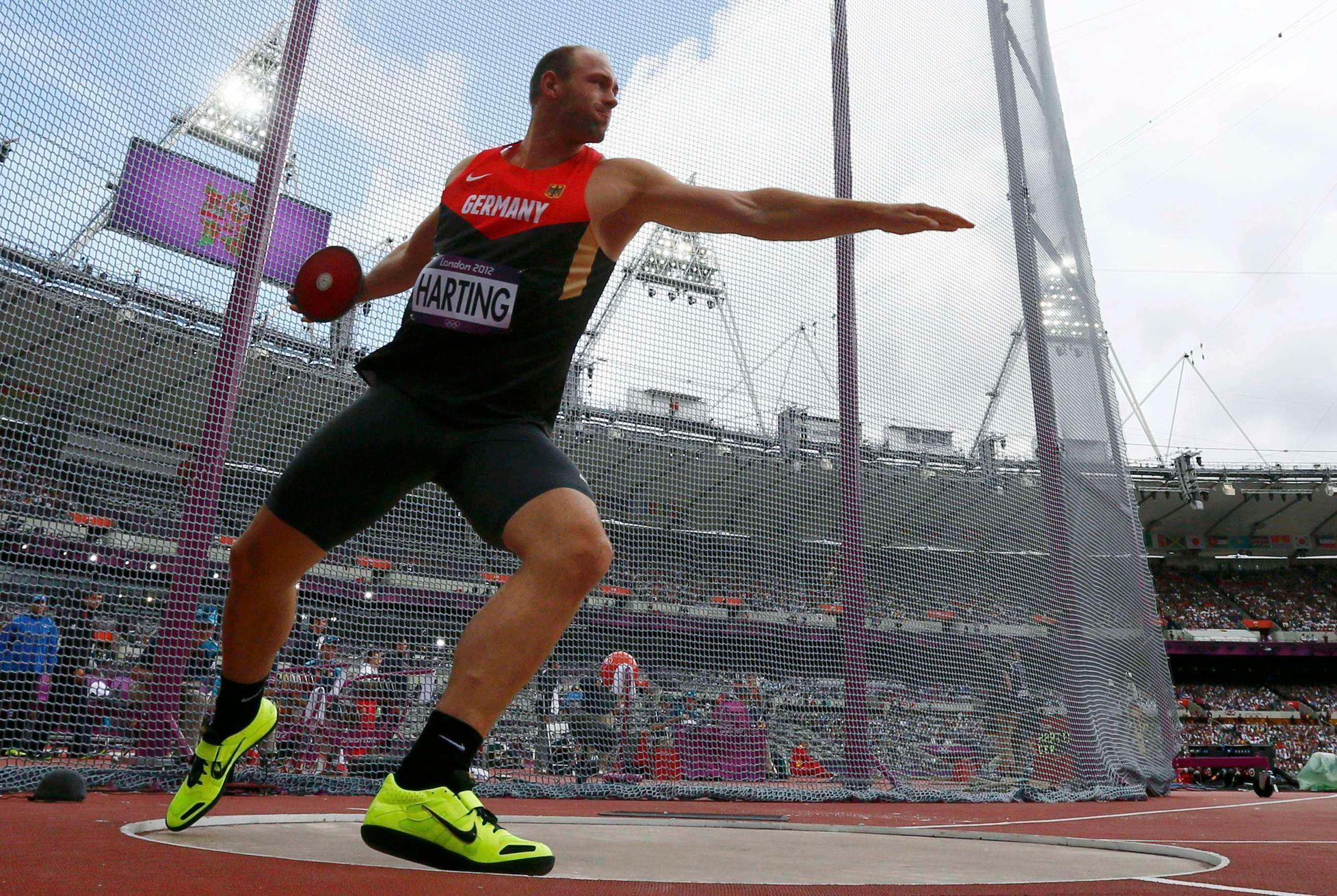 Robert Harting slaví olympijské zlato v disku