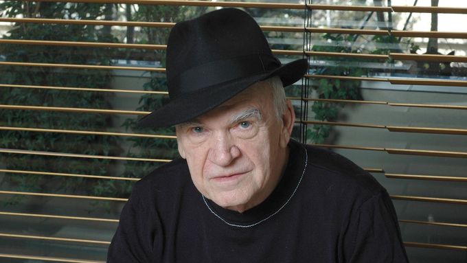 Milan Kundera esej nazvanou Unesený Západ oficiálně nikdy nepublikoval česky, v 80. letech se objevila jen v exilových periodikách 150 000 slov a Proměny.