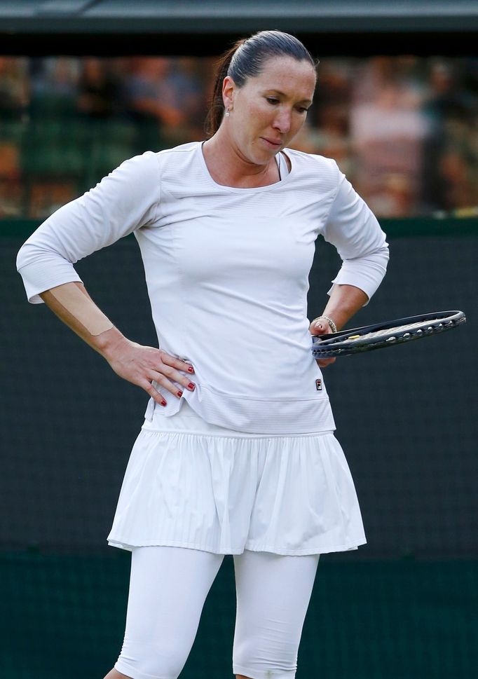 Jelena Jankovic of Serbia reacts during her women's singles tennis match against Vesna Dolonc of Serbia at the Wimbledon Tennis Championships, in London June 26, 2013. RE