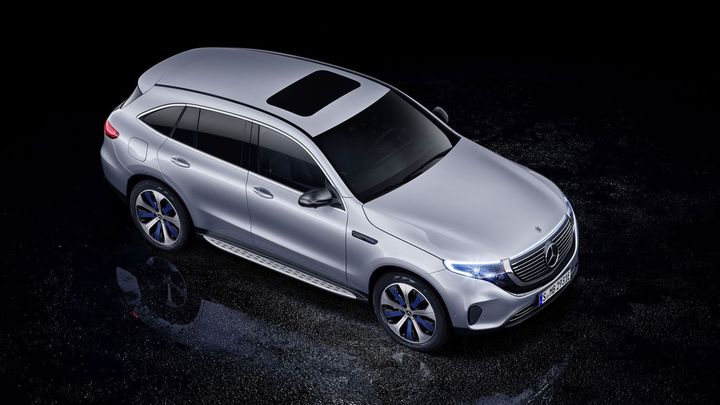 Automobilky Daimler a BMW společně investují přes miliardu eur do oblasti mobility