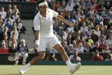 Roger Federer nedal Maratu Safinovi šanci. Vyhrál 6:1, 6:4 a 7:6