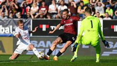 fotbal, Fortuna:Liga 2022/2023, Slovácko - Sparta, Vlasij Sinjavskij, Lukáš Haraslín, penalta