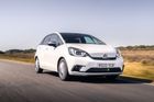 Honda Jazz se stala absolutním vítězem letošního žebříčku zkušebny TÜV. Počet závad v kategorii vozů do tří let u ní dosáhl 2,4 %, čímž se nemůže pochlubit žádné jiné zkoumané auto.