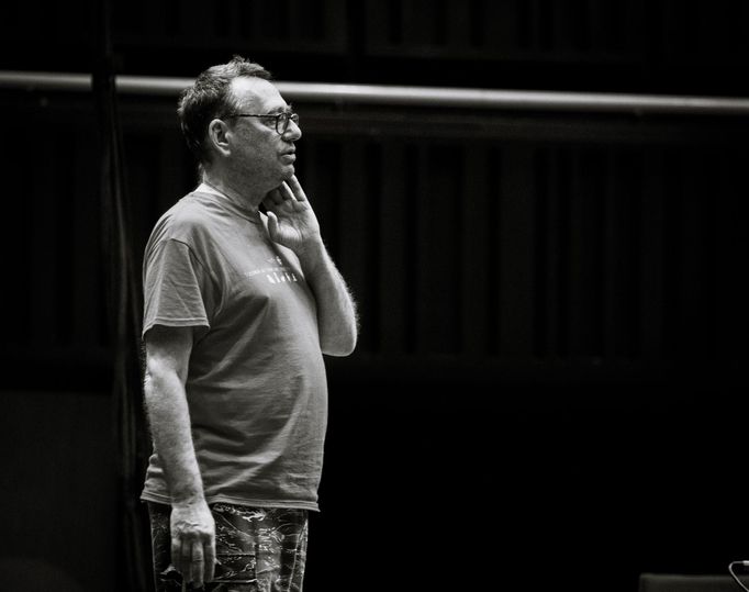 John Zorn jako moderátor.