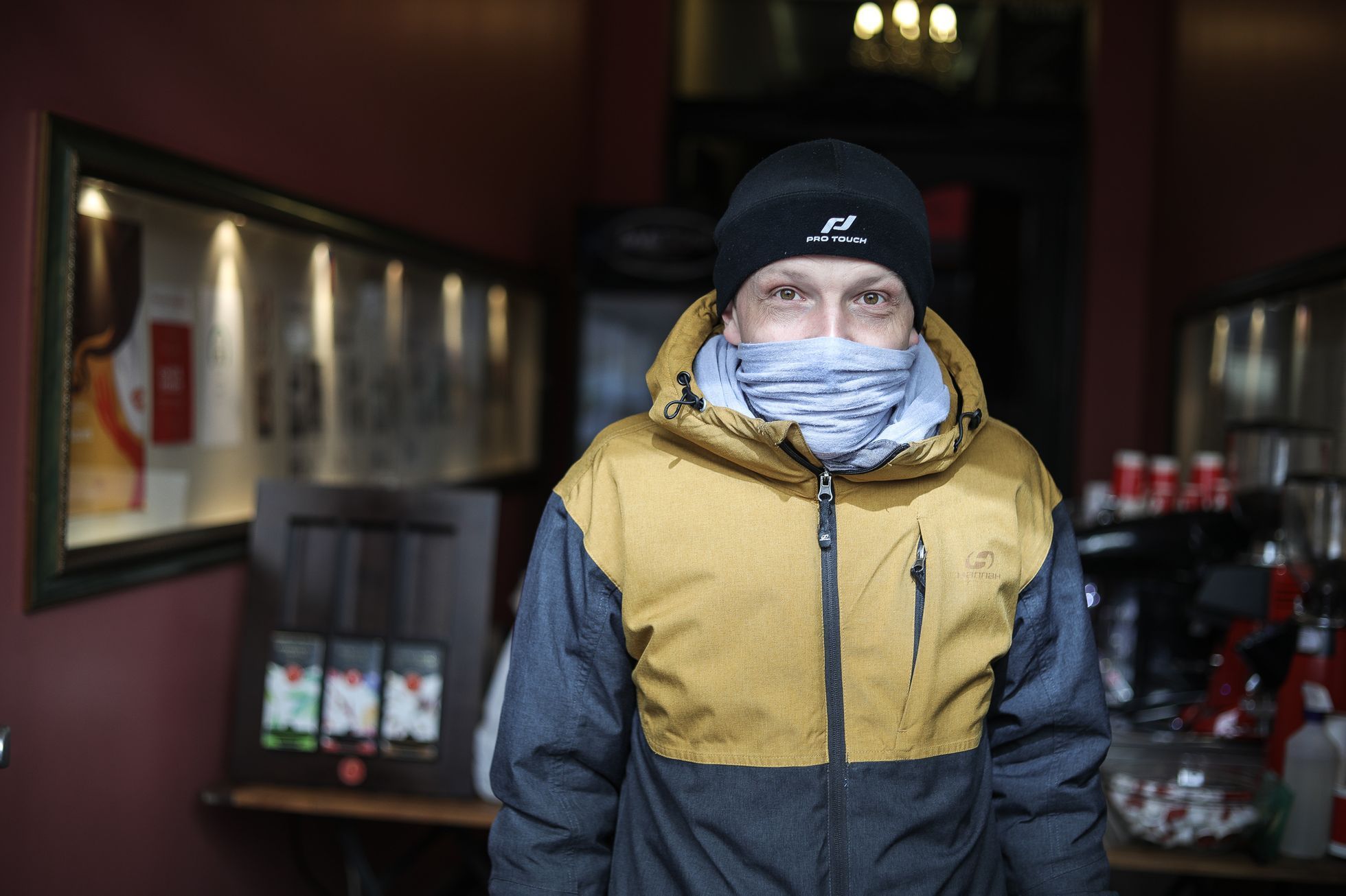 Restaurace a nouzový stav - koronavirus, výdejní okna, hospoda, jídlo