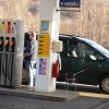 Zavážení paliva k čerpací stanici Shell