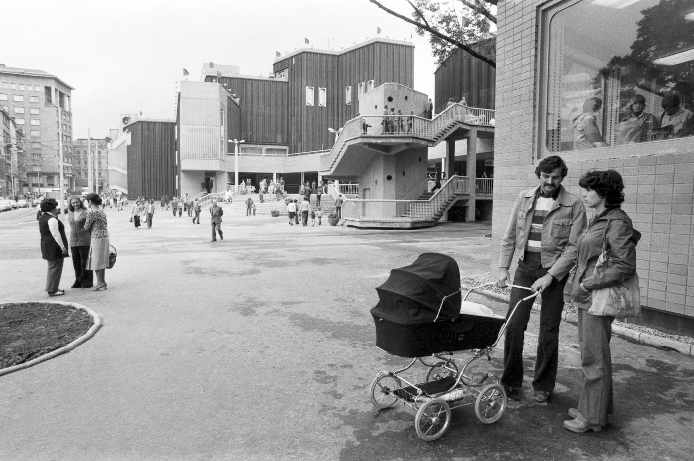 Liberec, 70. léta, obchodní dům, architektura, historie