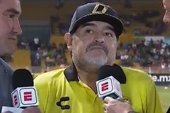 Video: Nejlepší interview, které kdy Maradona poskytl. A neřekl v něm ani slovo