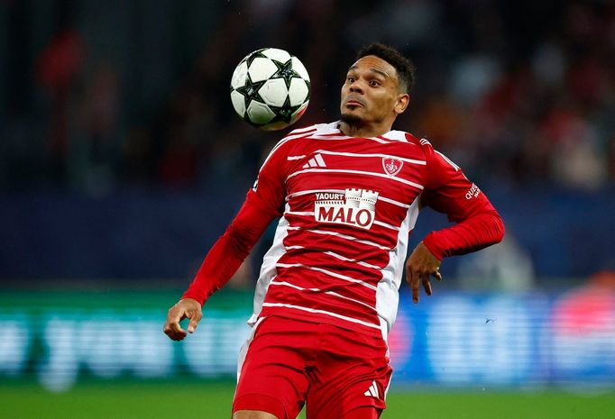 Soccer Football - Champions League - Brest v Bayer Leverkusen - Stade du Roudourou, Guingamp, France - October 23, 2024 Brest's Kenny Lala in action REUTERS/Stephane Mahe