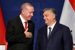 Zase Orbán, zase Turci. Švédsko s Finskem narážejí na nové problémy okolo NATO