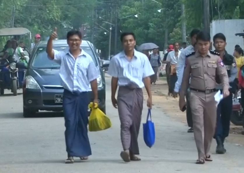 Barma propustila dva vězněné novináře agentury Reuters.