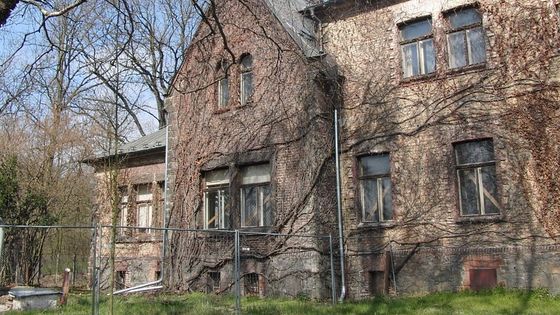 Zámeček v Pardubicích zažil Larische, gestapo i úředníky. Chátral, teď znovu ožívá