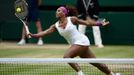 Americká tenistka Serena Williamsová ve finále Wimbledonu 2012 v utkání s Polkou Agnieszkou Radwaňskou.