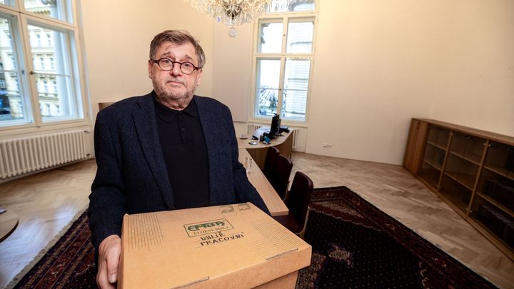 Koordinátor bitcoinové kauzy nenašel "kostlivce ve skříni". Zprávu sepíše po dovolené